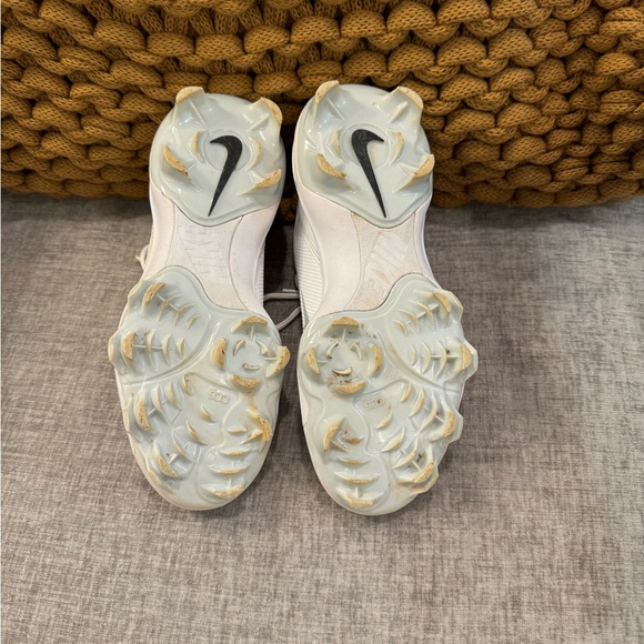 Sport Youth Unisex Nike Cleats - Picture 5 of 6